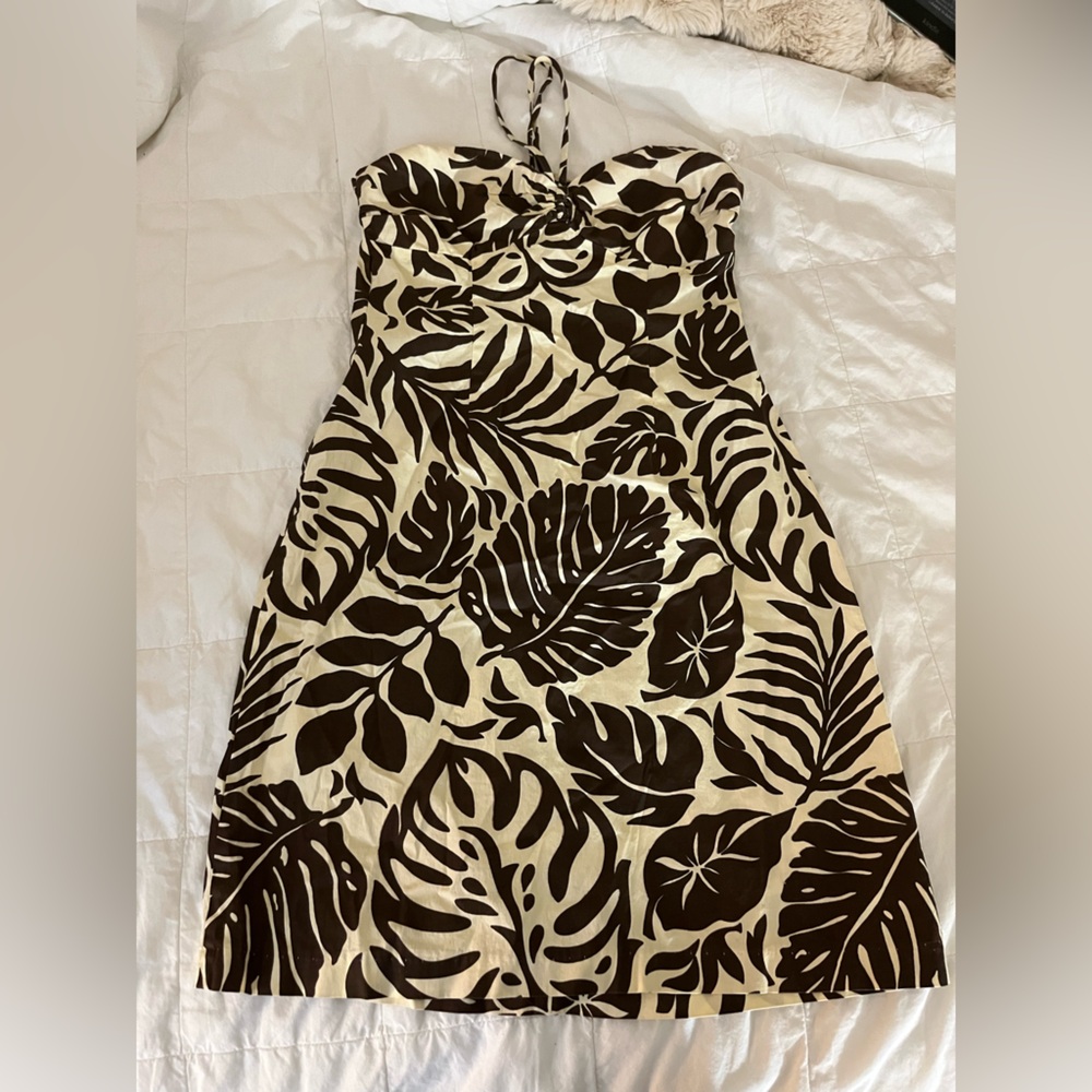 Vintage City Triangles Leaf Print Dress in Brown and Cream